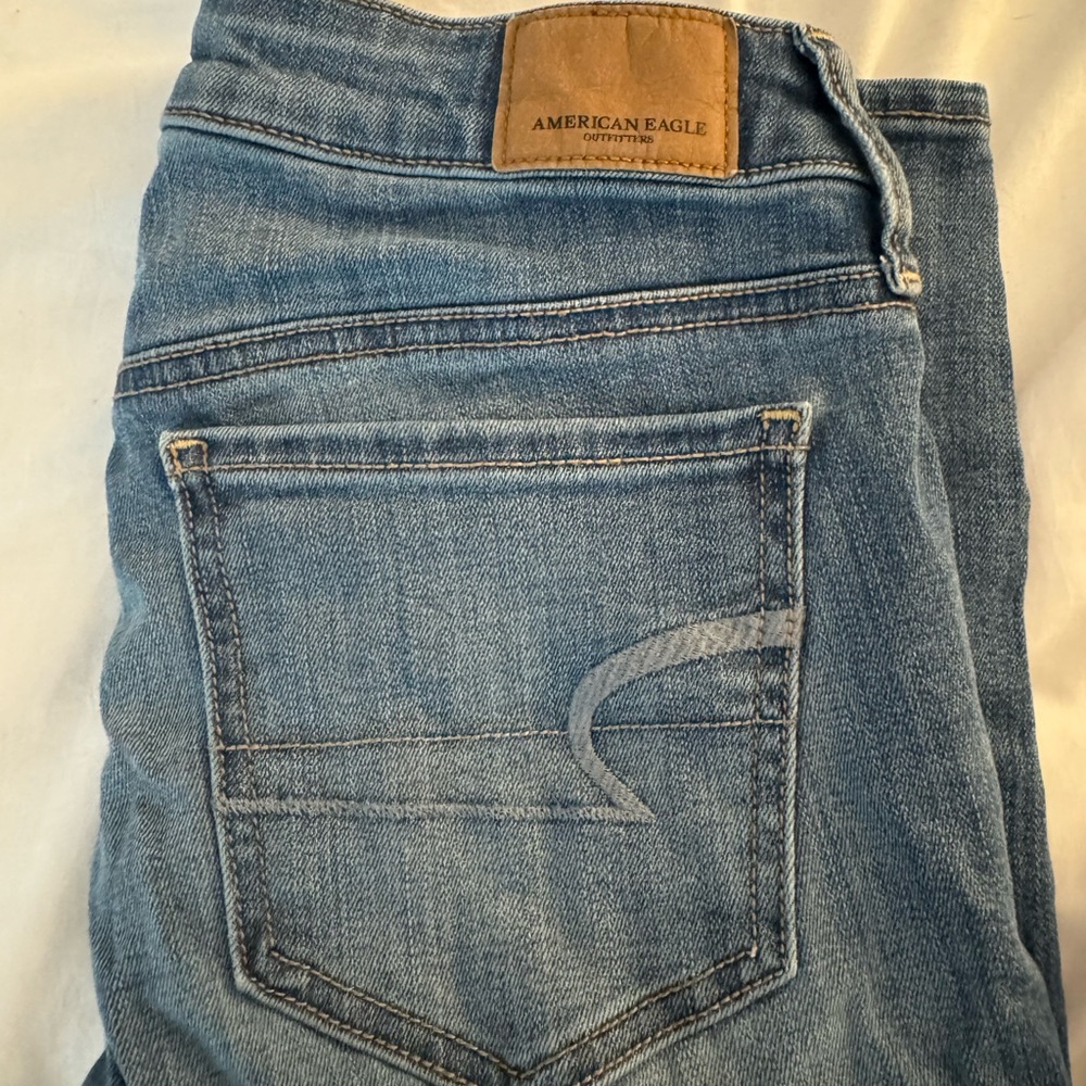 American Eagle Outfitters Light Blue Denim Jeans